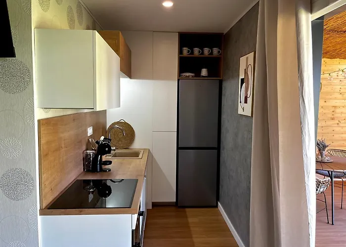 Premium Mobile Eden База отдыха Веленье